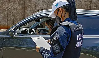 Última semana para pagar licenciamento de veículos placas com final 3 e 4 