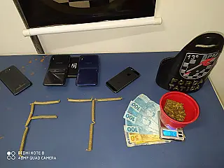 PM prende duas mulheres por cometerem tráfico de drogas