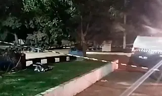 Mulher é presa após matar homem com facada no peito em praça de Dourados