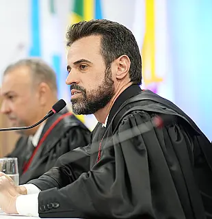 Novos Promotores de Justiça tomam posse no MPMS