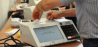 TRE-MS inicia preparação das urnas para o segundo turno