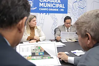 Vice-prefeita de Campo Grande apresenta ações de assistência social