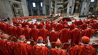 Conclave para escolha do novo Papa começa nesta quarta com missa e rituais solenes