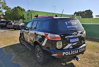 Criança de 5 anos volta sangrando da casa de vizinho e mãe descobre estupro