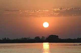 Sol predomina em MS na segunda; não se descarta chuvas no norte