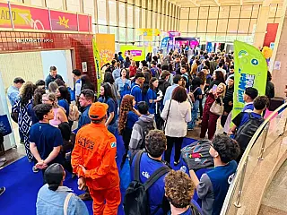 Programa Juventude Plena é lançado em presença de 2,4 mil jovens