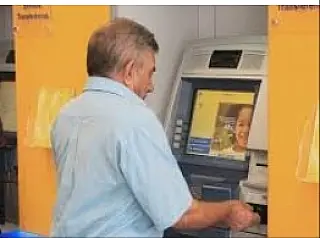 INSS paga antecipadamente 13º a aposentados