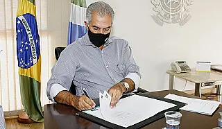 Reinaldo Azambuja assina atos de valorização e proteção às mulheres nesta terça-feira