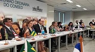 Titular da SED, Professora Cecilia participa de reunião com secretários estaduais de Educação em SP