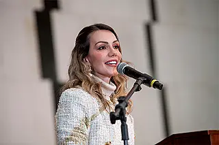 Eduardo Riedel nomeia Ana Carolina Ali Garcia desembargadora do TJMS