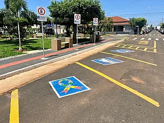 Aparecida do Taboado implanta vagas exclusivas de estacionamento para pessoas com TEA