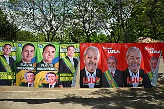 Campanha do segundo turno será retomada nesta segunda-feira após intervalo de 24 horas