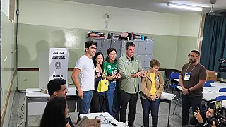Eduardo Riedel é reeleito governador de Mato Grosso do Sul no primeiro turno