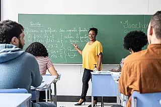 Prefeitura de Selvíria garante pagamento do piso salarial para os professores