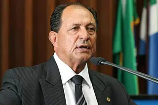 Deputado Zé Teixeira solicita ambulância para atender Dourados