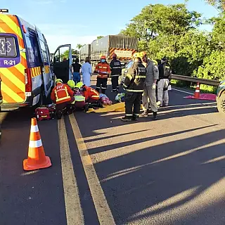 Acidente na BR-163 em Nova Alvorada do Sul deixou uma morta e 12 feridos