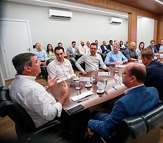 Riedel reúne secretariado para avaliar metas do governo em 2025