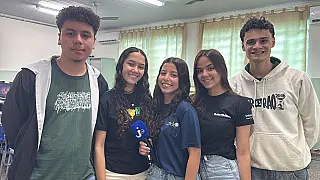 Jota FM participa de conversa com alunos da Escola Senador Filinto Müller sobre o Interact