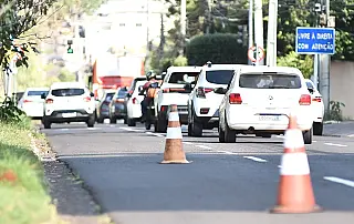 Campo Grande terá bloqueios de trânsito em seis regiões neste sábado para eventos e obras