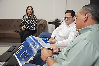 Papy recebe presidentes da CDL e da FCDL para debater melhorias para o comércio