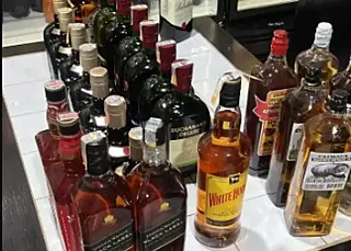 Operação em Paranaíba apreende bebidas contrabandeadas e vencidas em conveniência