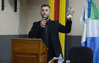 Vereador Juliano Ferro fala á equipe Jota FM sobre o valor absurdo da Taxa de Lixo em Ivinhema