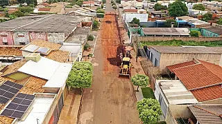 Obras de esgoto avançam em 32 ruas de Campo Grande