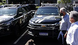 Governador entrega novas viaturas e fuzis para as forças de segurança de MS