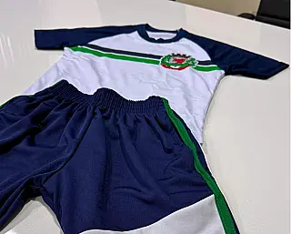 Deodápolis inicia entrega de uniformes escolares para alunos da rede municipal