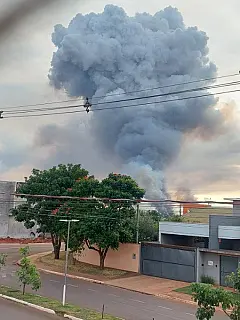 Combate a Incêndio em Canavial Mobiliza Equipes em Ivinhema