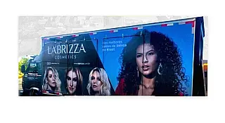 Carreta da Beleza oferece serviços gratuitos em Aparecida do Taboado