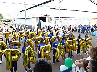 Aparecida do Taboado celebrou 76 anos com desfile cívico emocionante