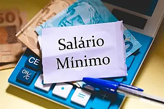 Decreto fixa novo salário mínimo de R$ 1.518 para 2025