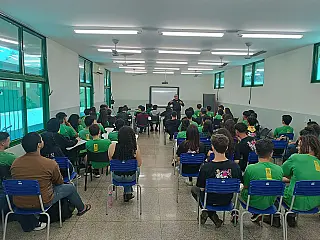 O Departamento de Operações de Fronteira realizou palestra  aos alunos do ensino médio.