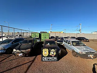 Operação da Defron apreende 16 veículos carregados com contrabando na fronteira