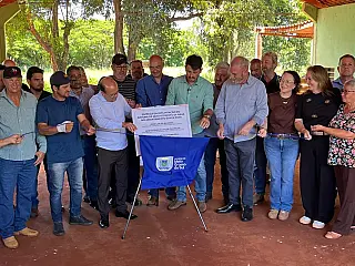 Governador Barbosinha e prefeito Thalles entregam obras em Itaquiraí