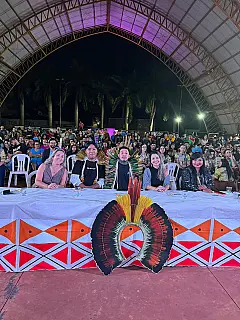 Lia Nogueira é homenageada em evento que destaca a cultura e a identidade dos povos indígenas