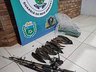 Pescador é atuado por transportar peixe acima da cota e sem carteirinha de pesca
