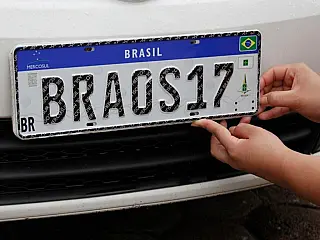 Após determinação do Contran, Detran-MS adota Placa Mercosul