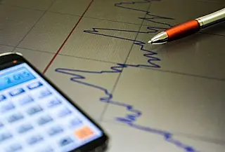 Mercado financeiro eleva projeção da inflação para 4,71% este ano