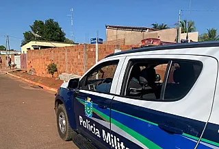 Homem é preso por perturbar a tranquilidade e danificar carro de pai idoso