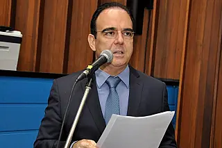 Felipe pede ao governo o não fechamento de escolas públicas em Aquidauana e na Capital
