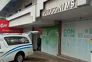 Implantação de equipe fixa da Polícia Militar reforça segurança na sede do Procon em Campo Grande.