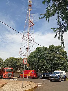  Homem é encontrado morto em uma torre de telefonia em Ivinhema