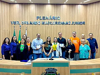 Vereadores Claudia Padim e Ber Galter apresentaram moções de pesar e de congratulações durante sessã