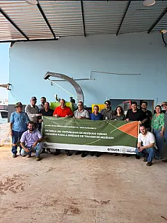 Inocência recebe triturador de resíduos verdes doado pela Arauco