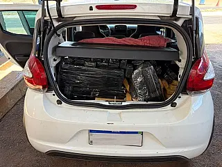 Casal é preso com 300 kg de maconha em Ivinhema
