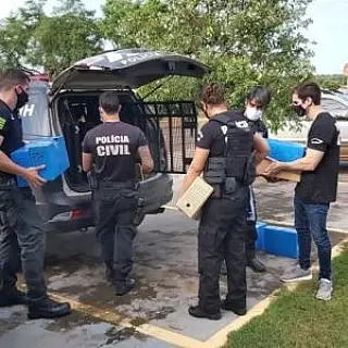 Polícia investiga esquema de pagamento de diárias indevidas e fraude a licitação