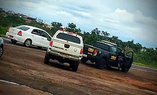 Bandidos apresentam versões diferentes e polícia reconstitui latrocínio contra taxista