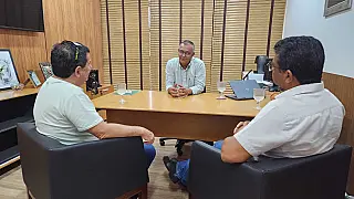 Prefeito de Selvíria busca parcerias para educação na secretaria estadual